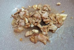 王瓜能炒什么吃,炒制美食的多样选择