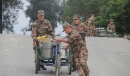 台湾军营情侣吃瓜视频