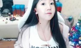 美女主播吃冰淇淋瓜,美女主播挑战冰淇淋瓜大作战