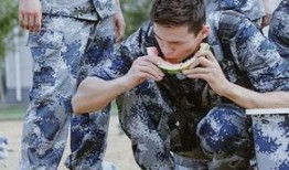 台湾军营情侣吃瓜视频