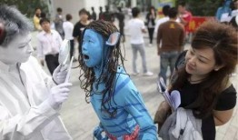 鲁迅  吃瓜群众,社会现象的讽刺与反思