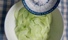 凉拌脆瓜怎么吃,清爽开胃，夏日必备家常凉菜制作指南