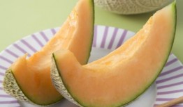 老公体验吃哈密瓜