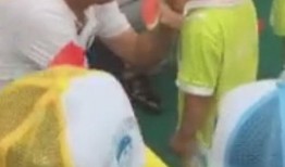 沙河幼儿园老师吃瓜