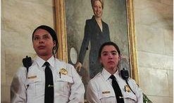 希拉里吃瓜群众